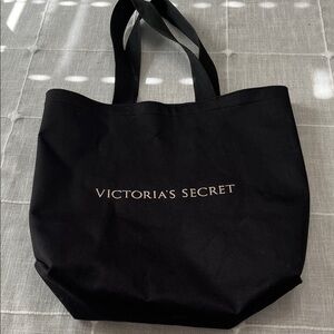 VICTORIAS SECRET Classic Black Tote